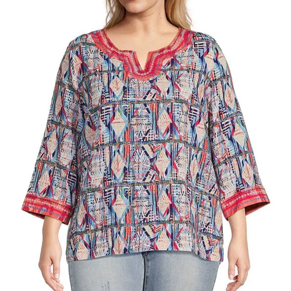 John Mark Woven Split Neck Geometric Abstract Embroidered 3/4 Sleeved Tunic